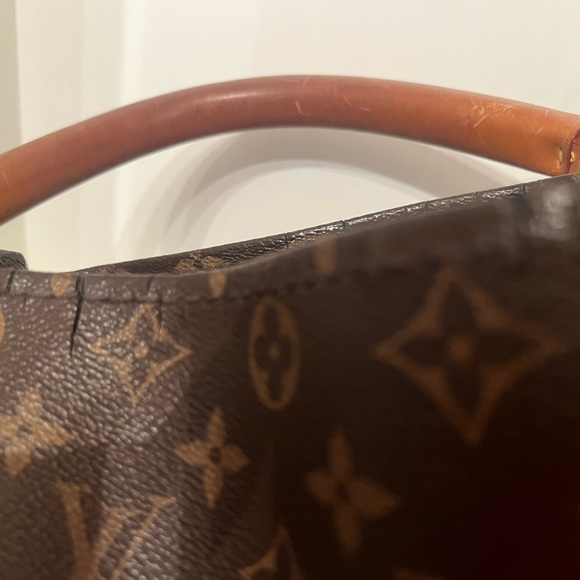 Authentic Louis Vuitton Artsy MM - Picture 6 of 10